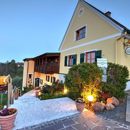 Ferienappartments Landhaus Fuehldichwohl Fehring Bagian luar foto