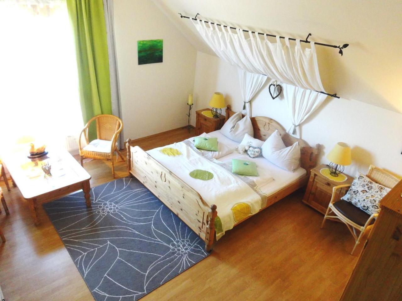 Ferienappartments Landhaus Fuehldichwohl Fehring Bagian luar foto